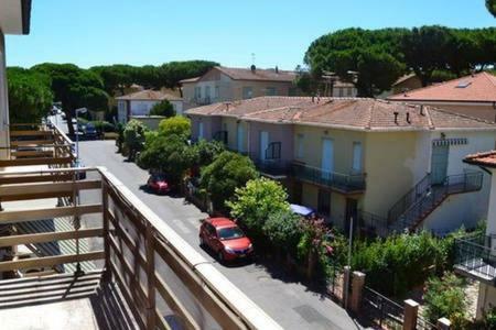 Appartamento A Cecina Mare Марина-ди-Чечина Экстерьер фото